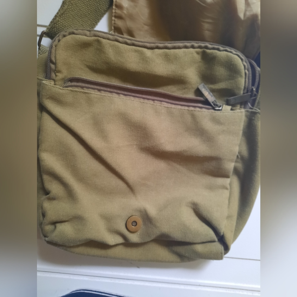 SALE Robin Ruth cross body - Picture 4 of 8